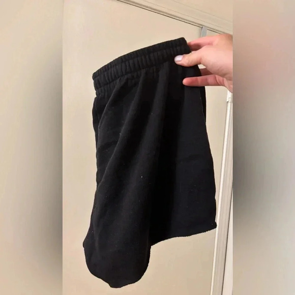 H&M Black sweatshorts, size medium - Picture 8 of 10
